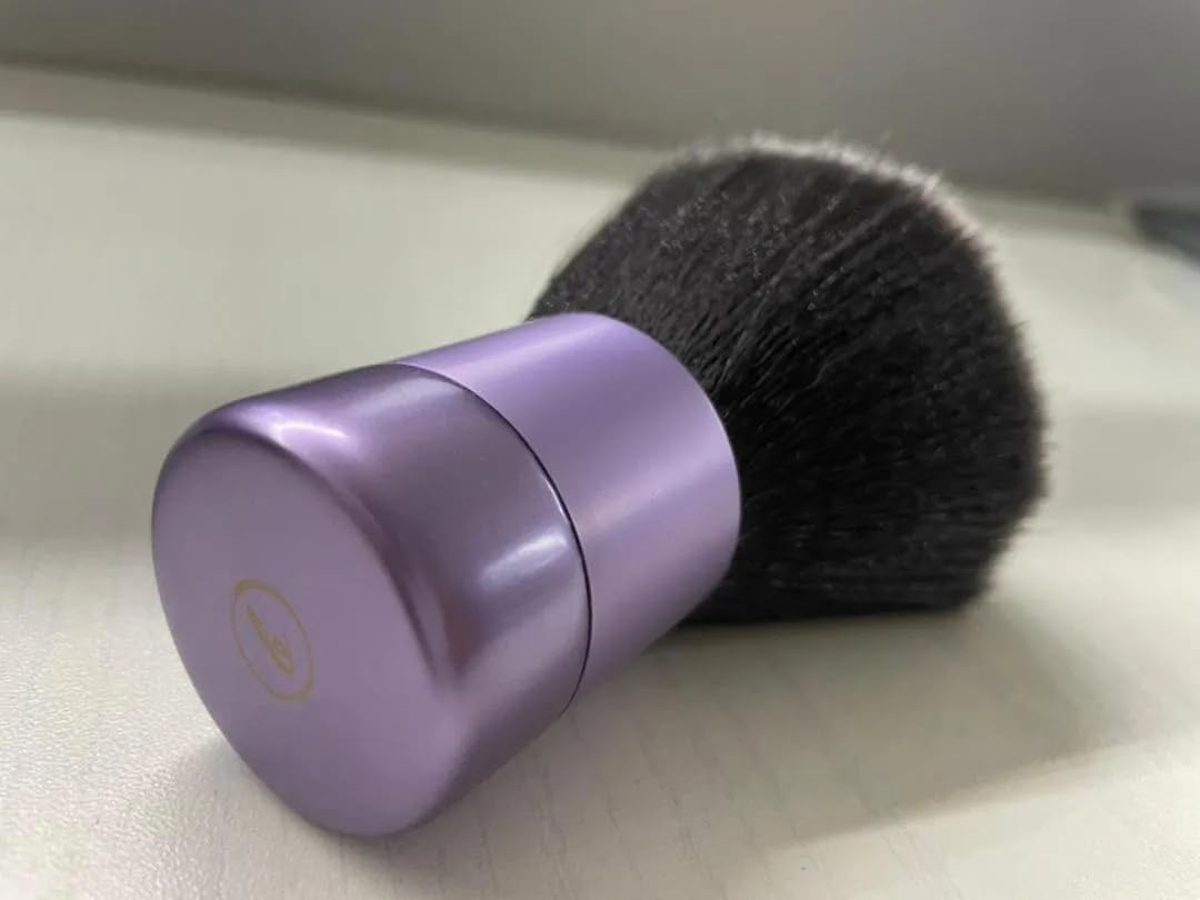 Luxurious and Very Large Soft Fluffy Powder Brush