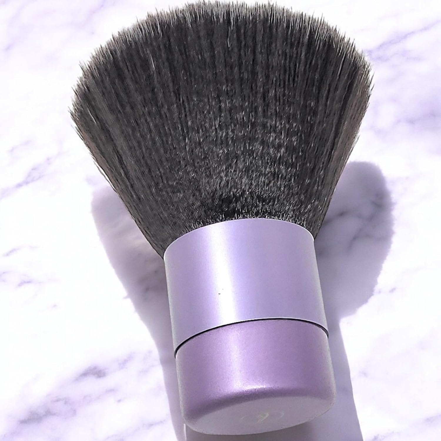 Luxurious and Very Large Soft Fluffy Powder Brush