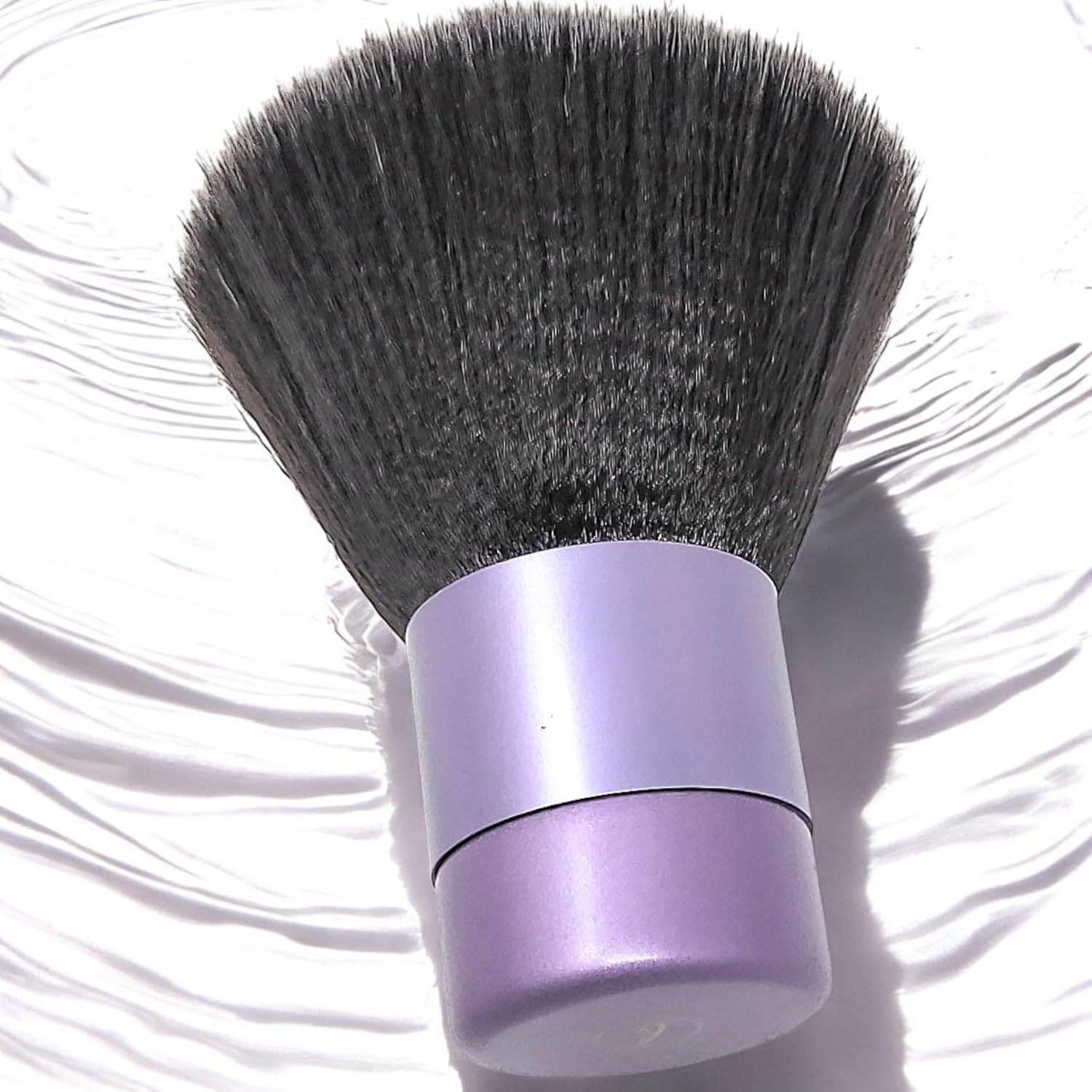 Luxurious and Very Large Soft Fluffy Powder Brush