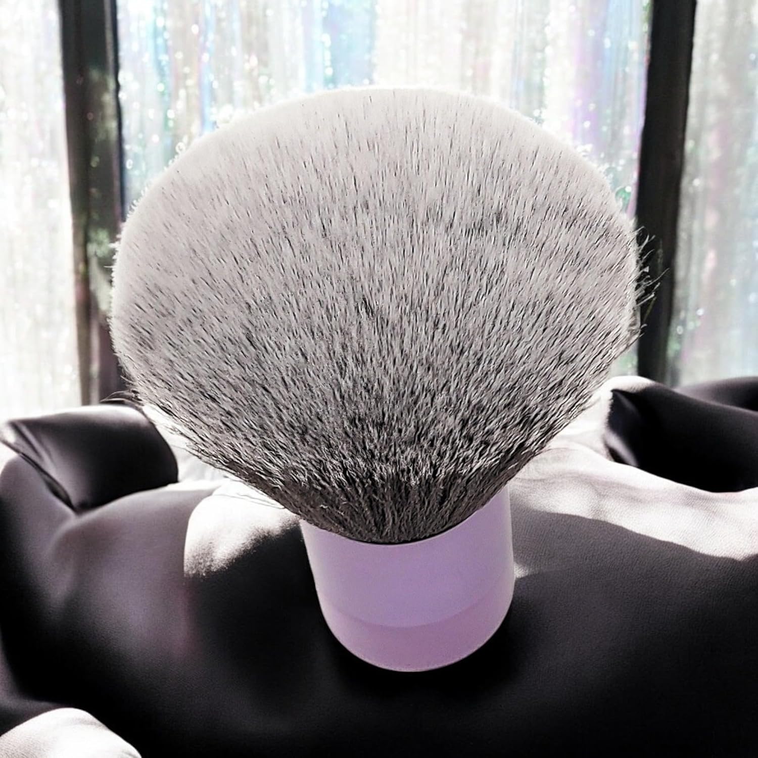 Luxurious and Very Large Soft Fluffy Powder Brush