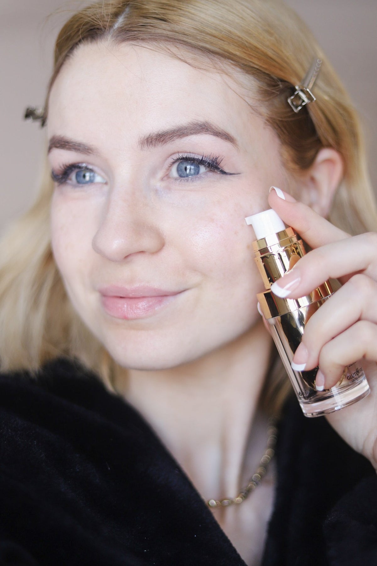 Hyaluronic Acid Serum for Sensitive & Mature Skin